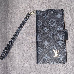 Louis Vuitton iPhone 7 Plus wallet case